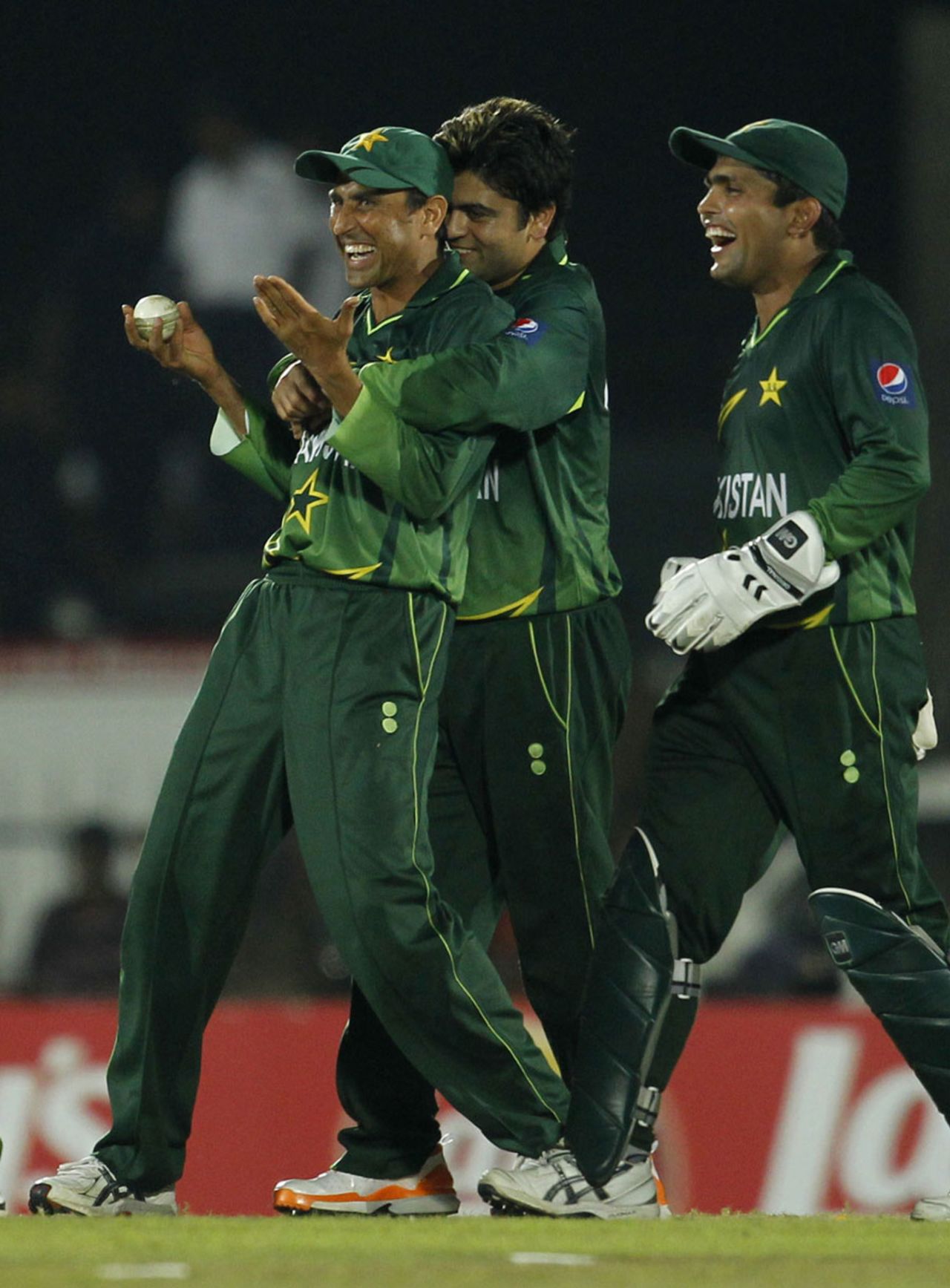 Pakistan's fielders celebrate a run-out, Kenya v Pakistan, World Cup, Group A, Hambantota, February 23, 2011