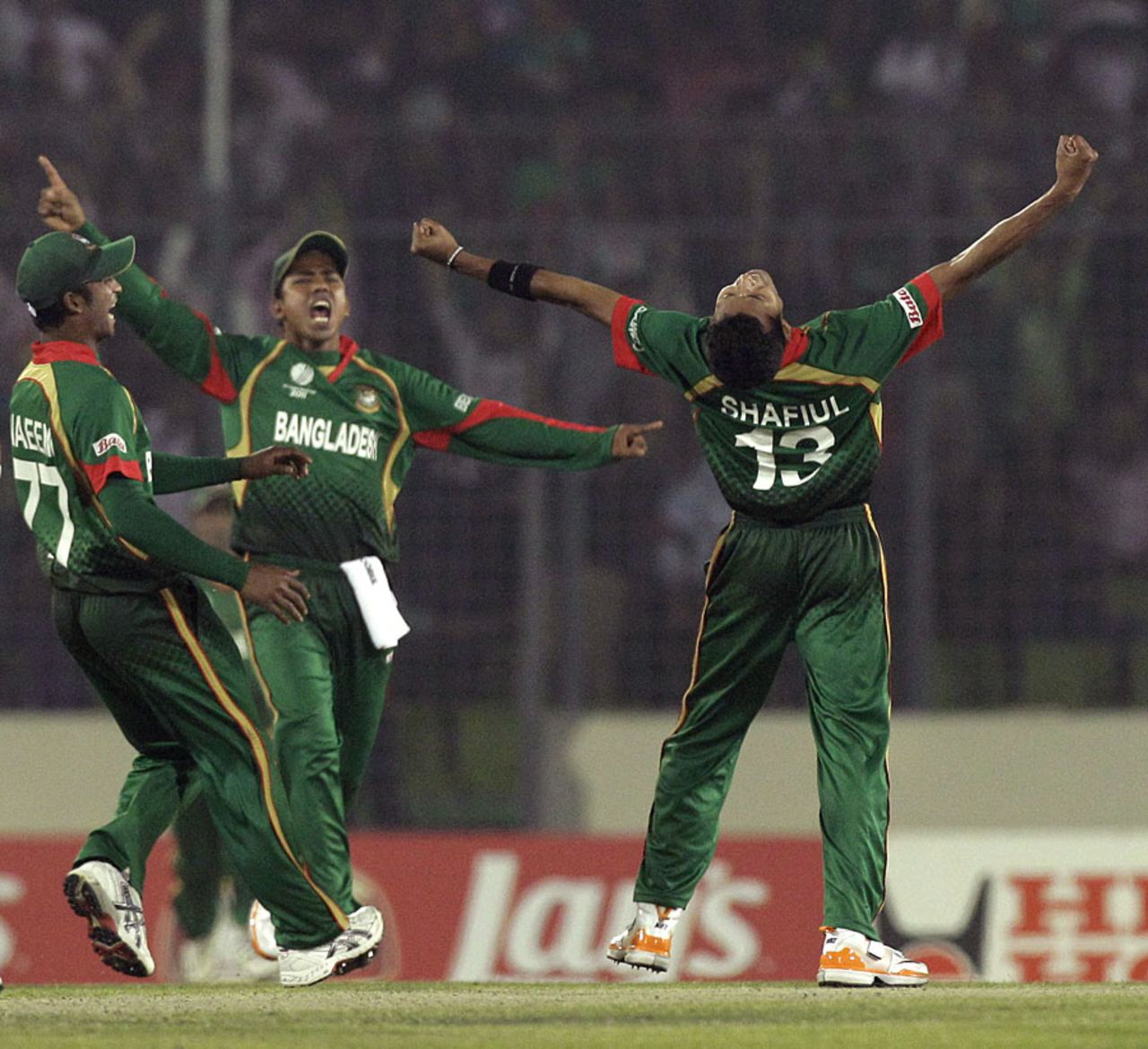 Shafiul Islam was Bangladesh's hero at the end with four wickets, Bangladesh v Ireland, World Cup 2011, Mirpur, February 25, 2010
