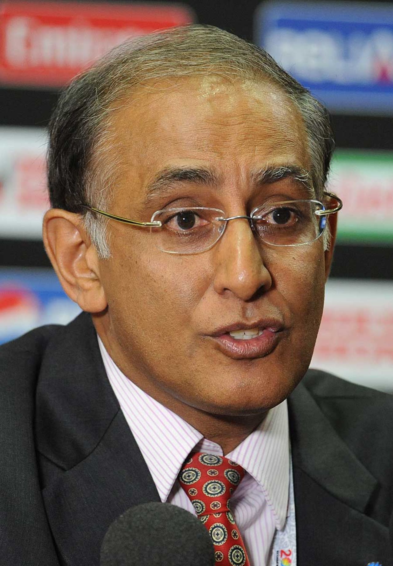 Haroon Lorgat speaks about the ticketing fiasco, Bangalore, February 26, 2011