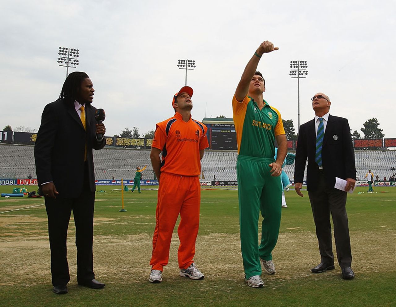 Peter Borren called right and decided to field in Mohali, Netherlands v South Africa, World Cup 2011, Mohali, March 3, 2011