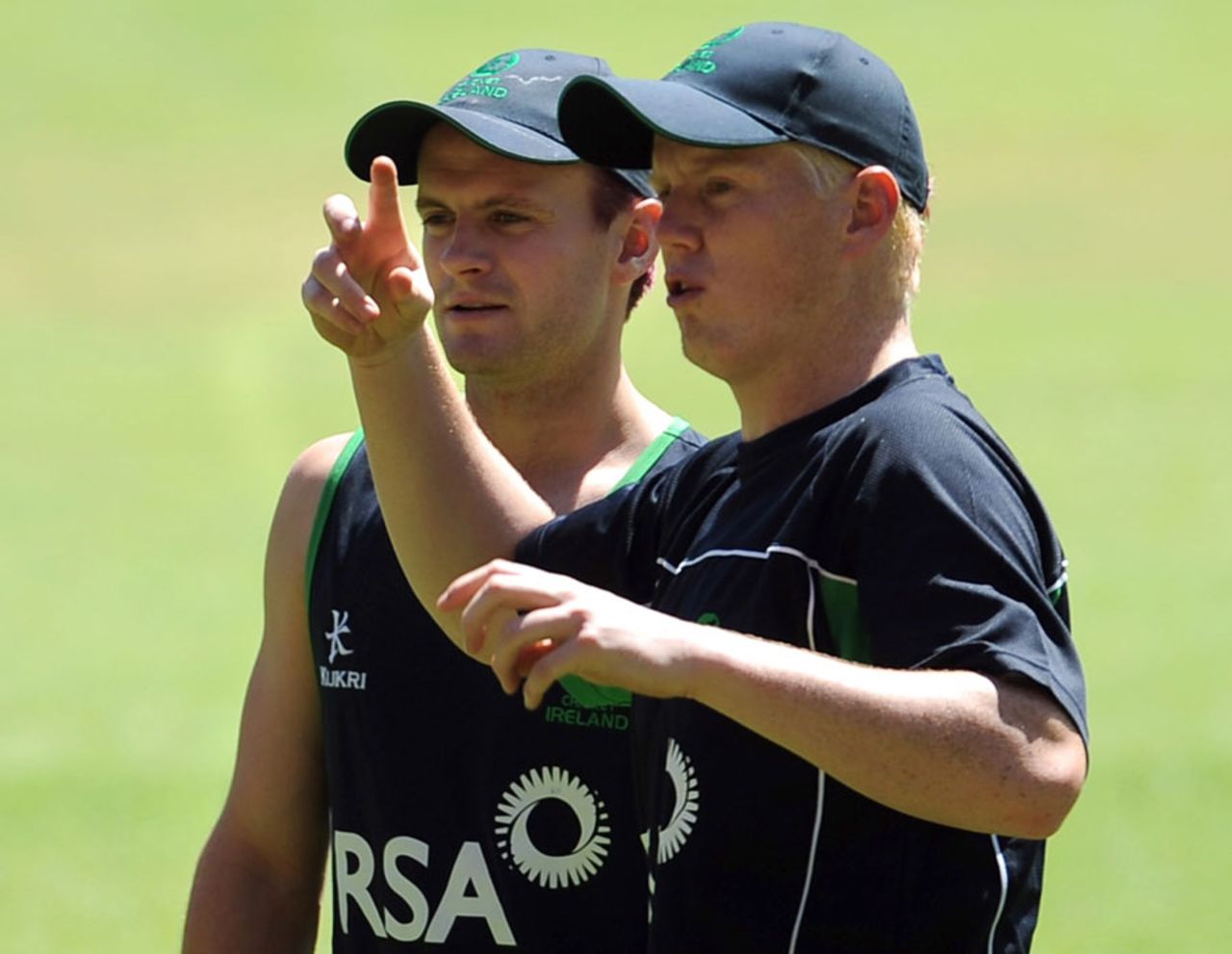 William Porterfield and Kevin O'Brien share a thought during practice
