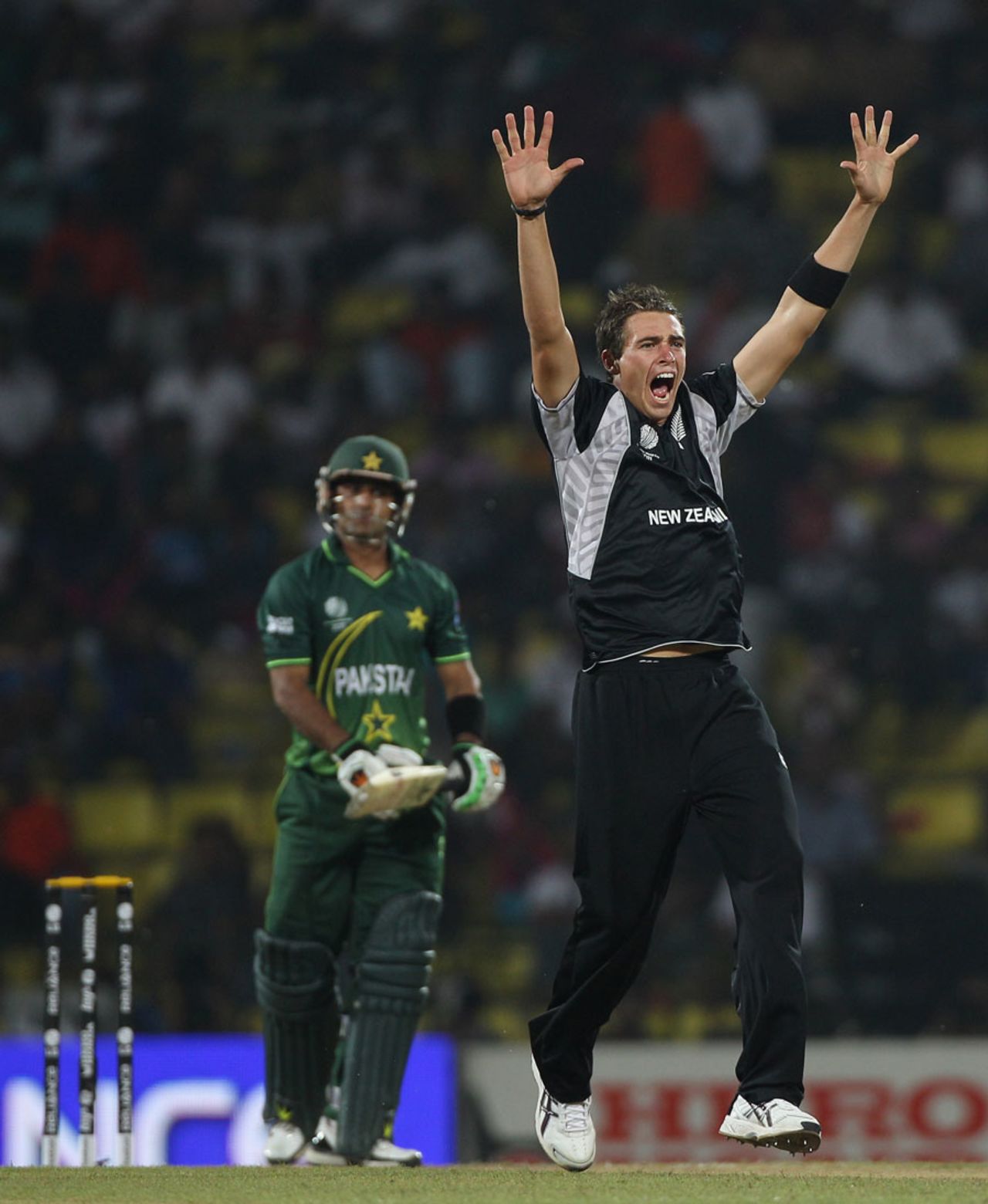 Tim Southee gets Mohammad Hafeez cheaply, New Zealand v Pakistan, Group A, World Cup, Pallekele, March 8, 2011