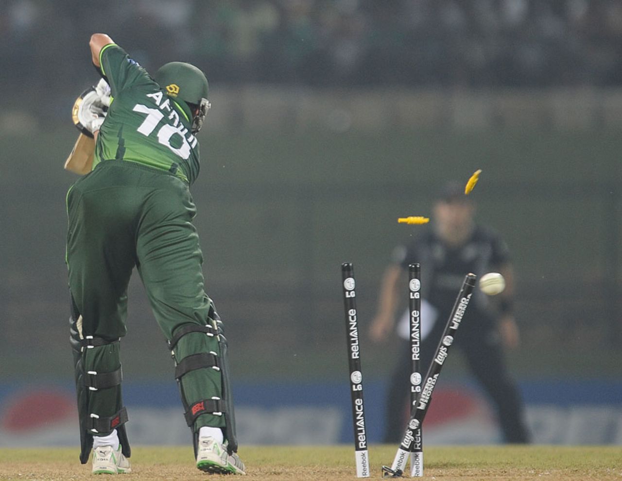 Shahid Afridi was bowled by Jacob Oram for 17, New Zealand v Pakistan, Group A, World Cup, Pallekele, March 8, 2011