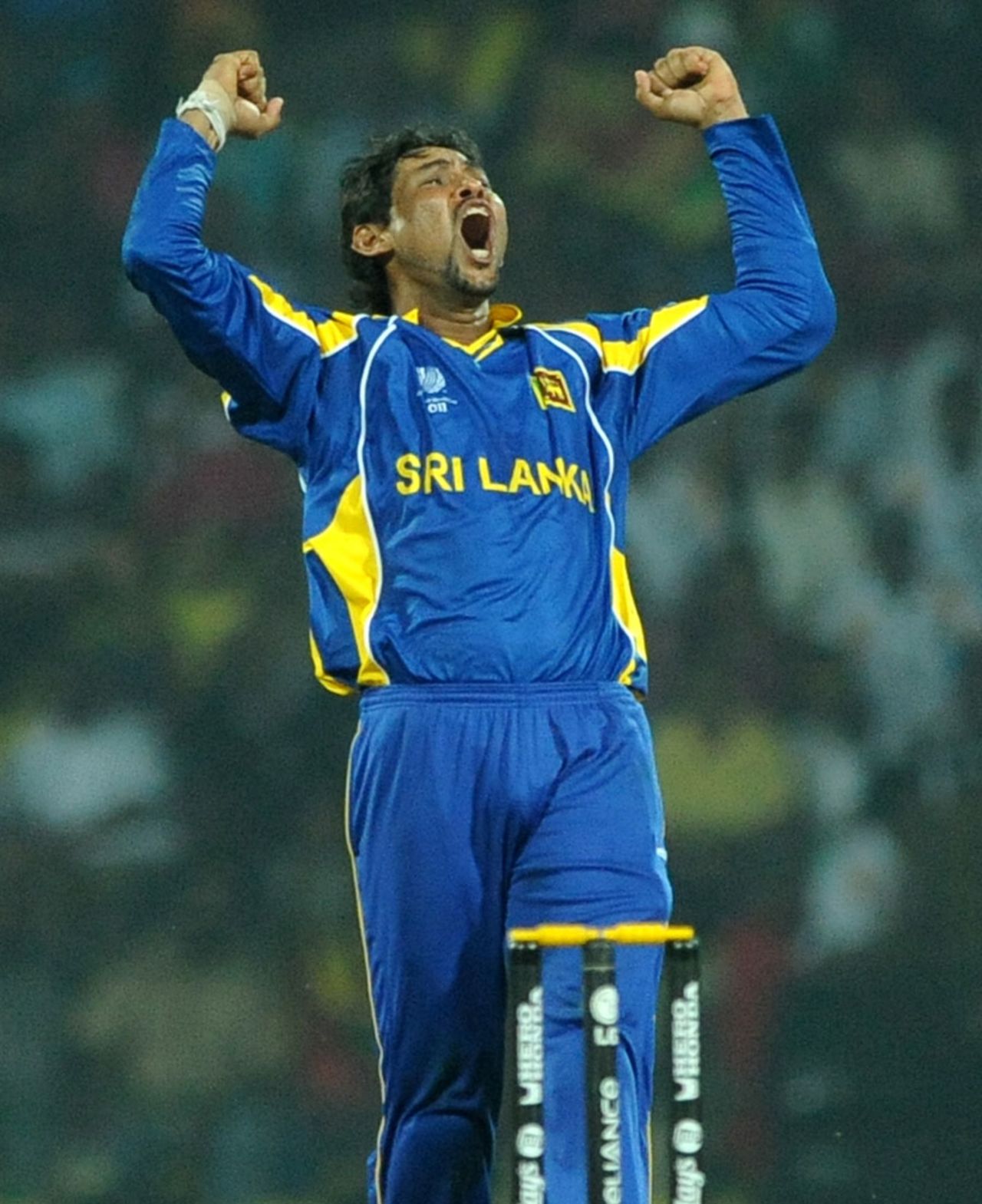 Tillakaratne Dilshan took two wickets in two balls, Sri Lanka v Zimbabwe, Group A, World Cup, Pallekele, March 10, 2011