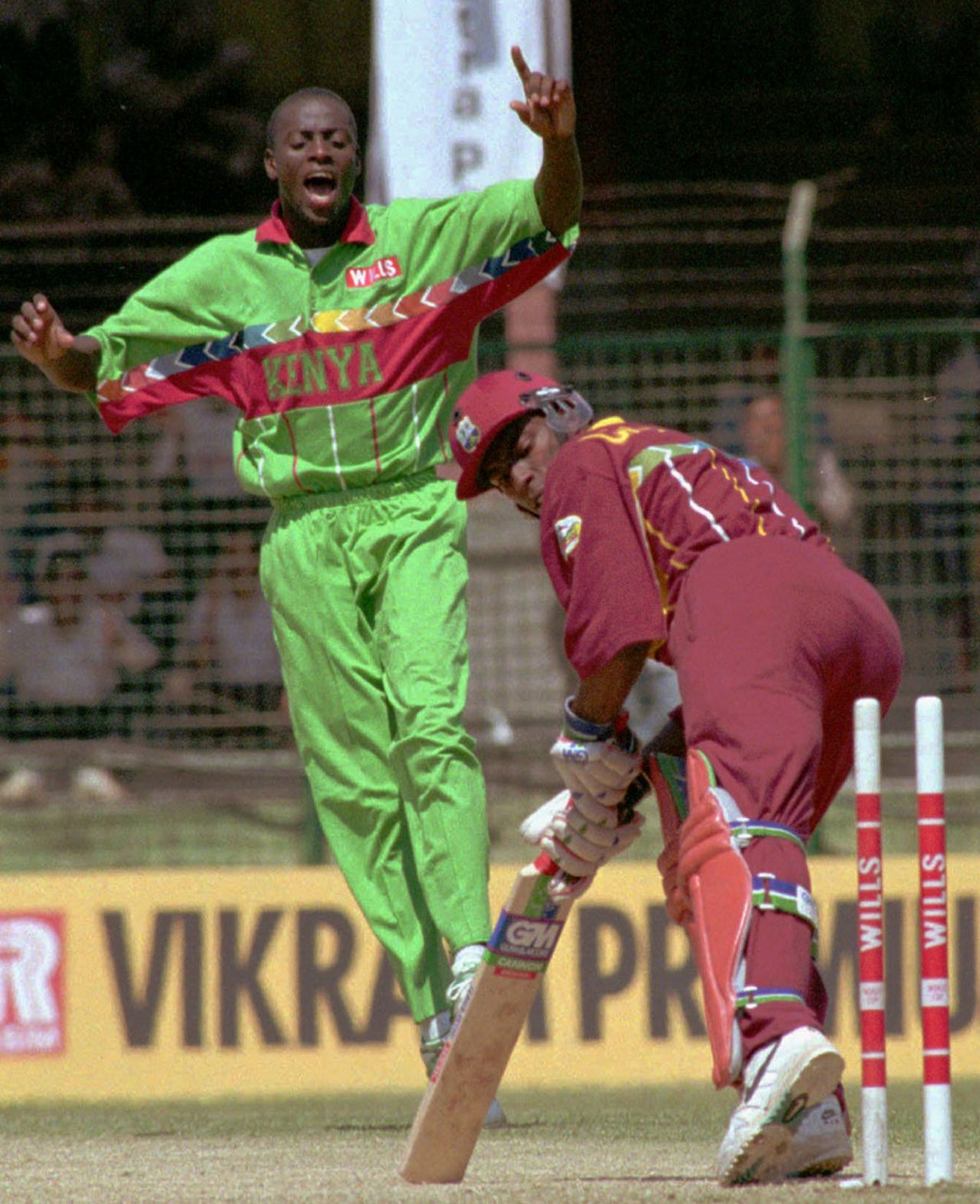 Martin Suji bowls Sherwin Campbell for 4, Kenya v West Indies, World Cup, Pune, February 29, 1996