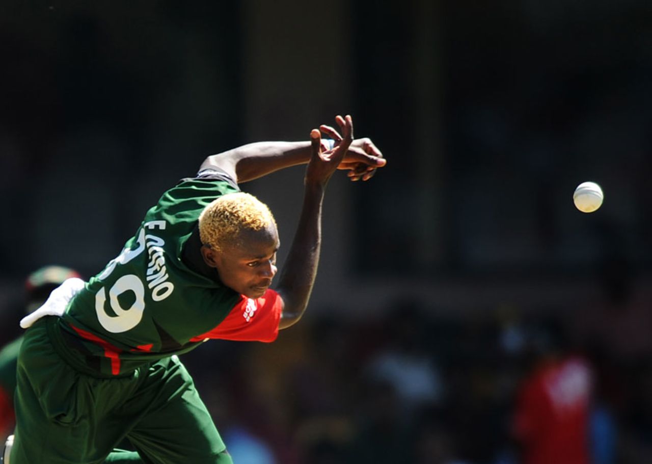 Elijah Otieno missed a tough catch off his own bowling, Australia v Kenya, World Cup 2011, Group A, Bangalore, March 13, 2011