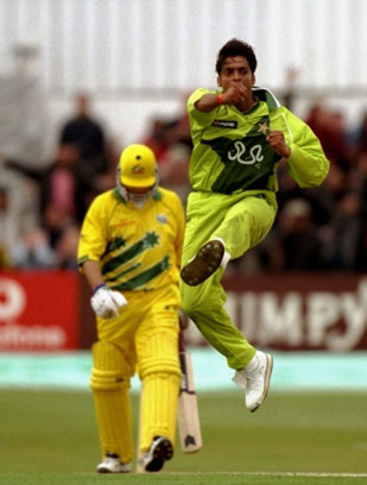 Shoaib Akhtar knocks over Steve Waugh, Australia v Pakistan, World Cup 1999, Leeds, May 23, 1999