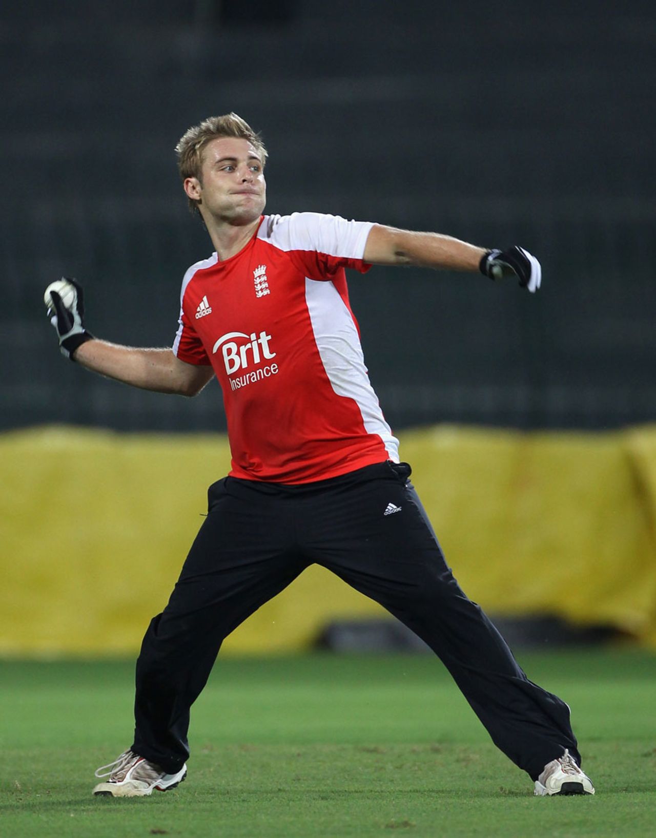 Luke Wright works on his fielding skills, Colombo, March 22, 2011
