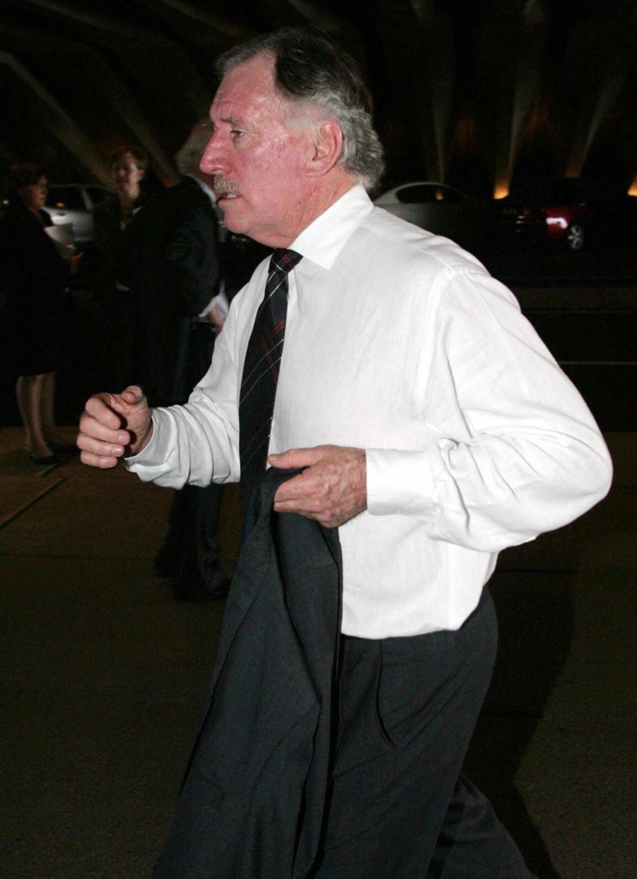 Ian Chappell arrives for the state memorial for Kerry Packer, Sydney, February 17, 2006