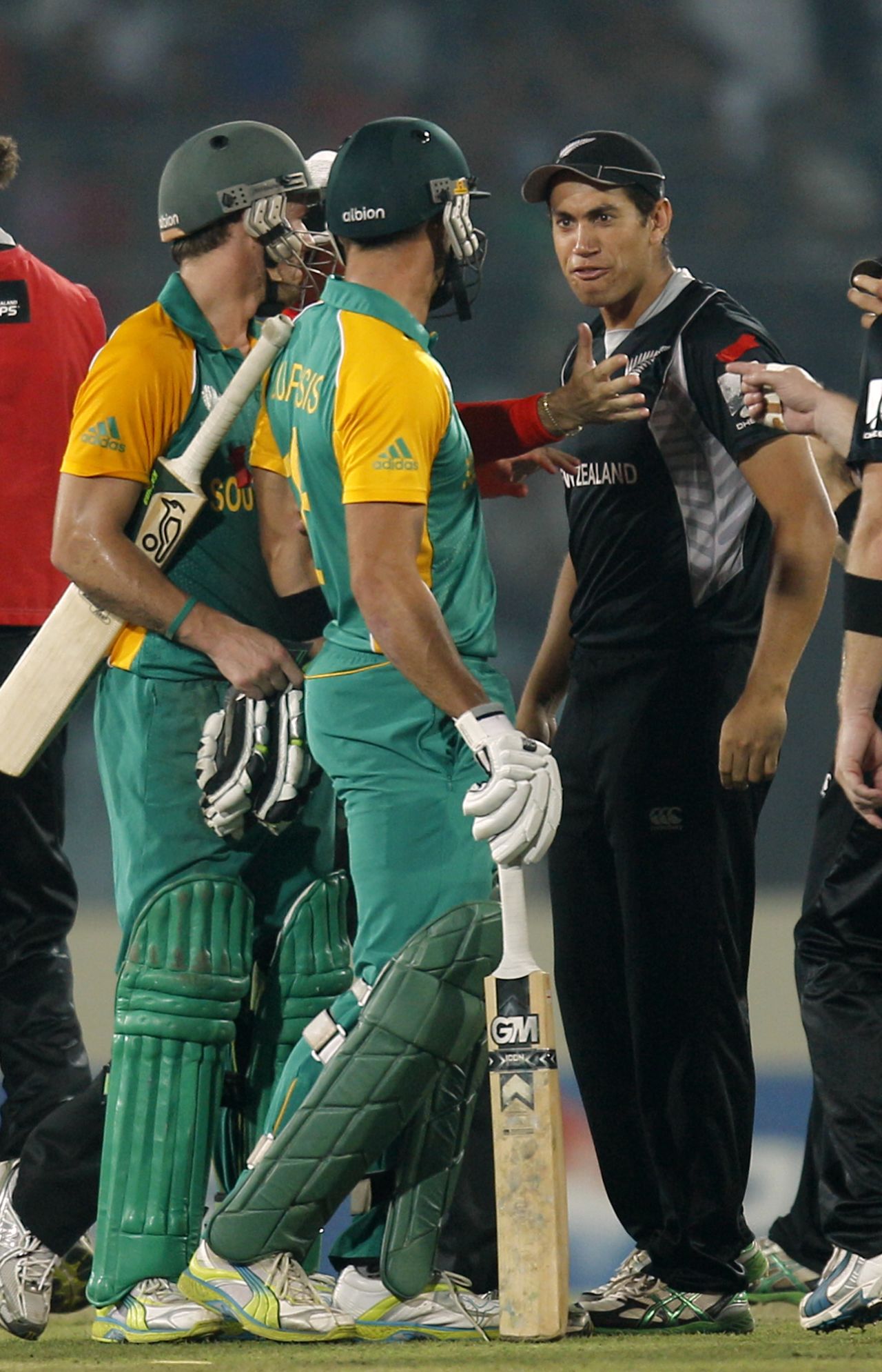 Tempers flared as wickets fell, New Zealand v South Africa, 3rd quarter-final, Mirpur, World Cup 2011, March 25, 2011