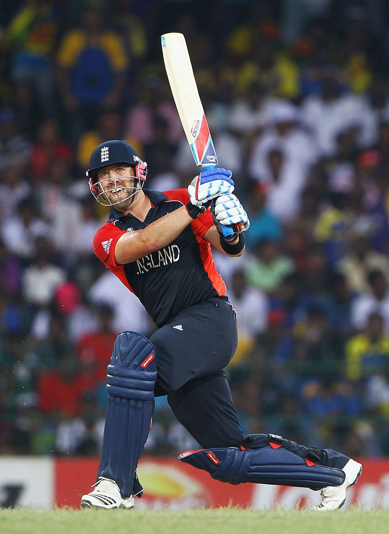 Matt Prior made 22 from 19 balls as England posted a competitive total, Sri Lanka v England, 4th quarter-final, World Cup 2011, Colombo, March 26 2011