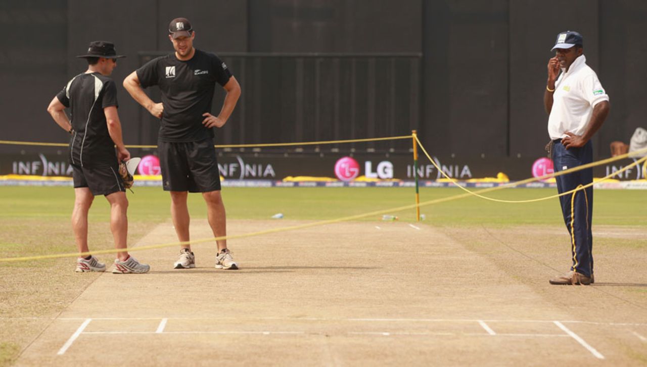 Daniel Vettori inspects the pitch at the Pemadasa, Colombo, March 28, 2011