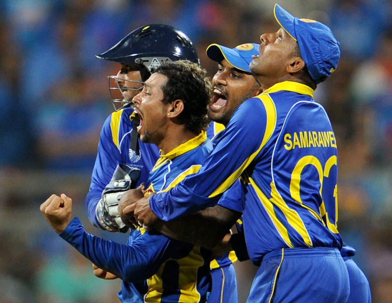 Tillakaratne Dilshan gives Virat Kohli a prolonged verbal send-off after dismissing him, India v Sri Lanka, final, World Cup 2011, Mumbai, April 2, 2011