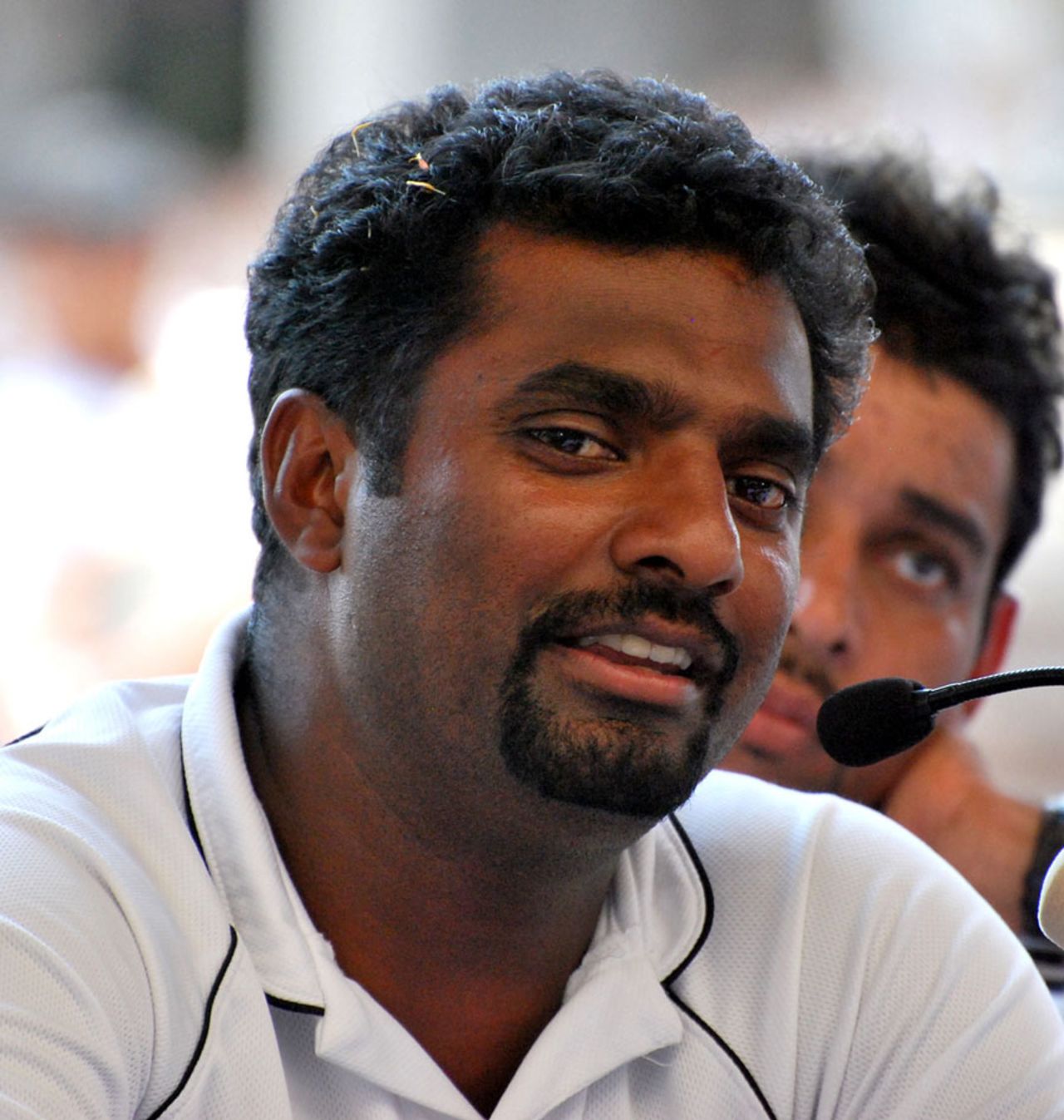 Muttiah Muralitharan addresses the media in Colombo after returning from the World Cup, April 3, 2011