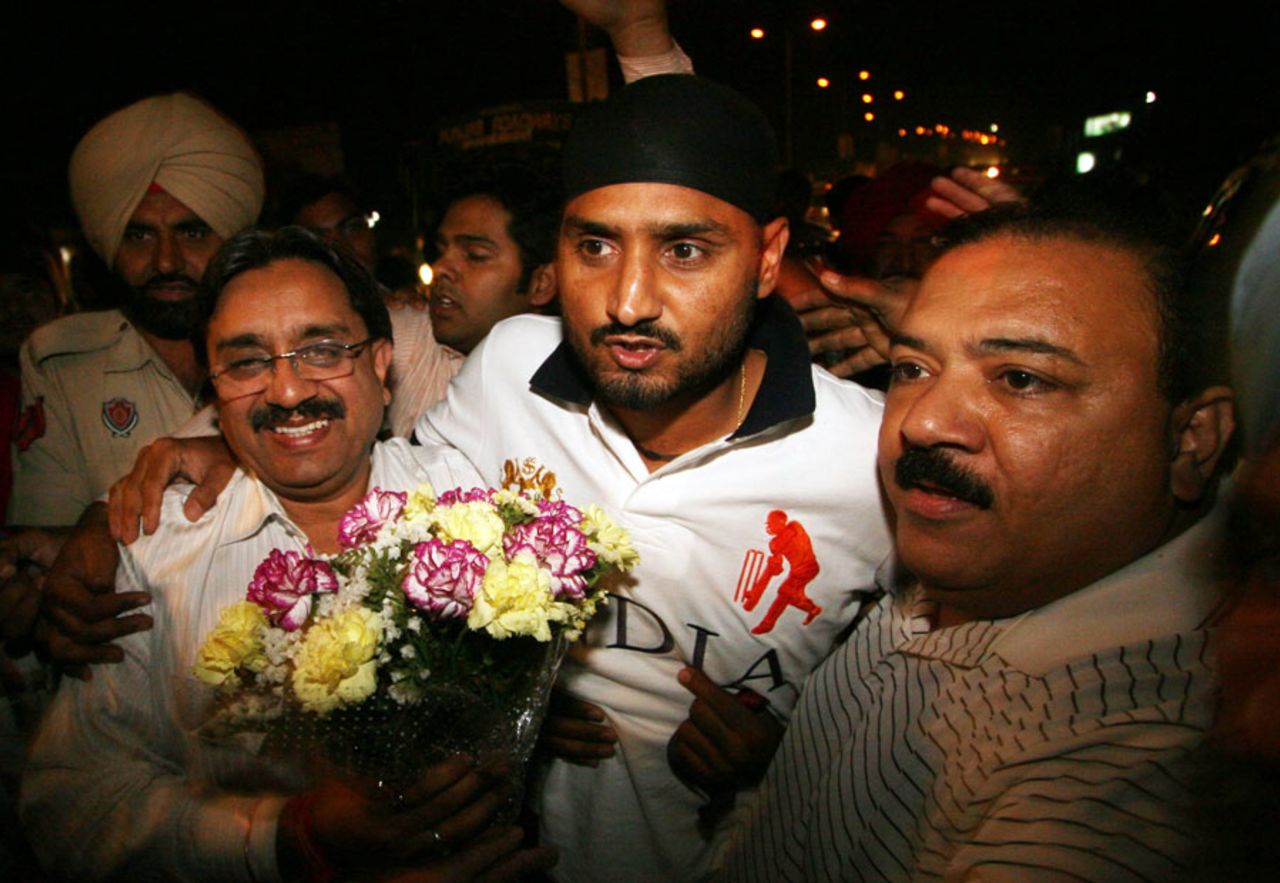 Harbhajan Singh is received at his home town Jalandhar, April 5, 2011
