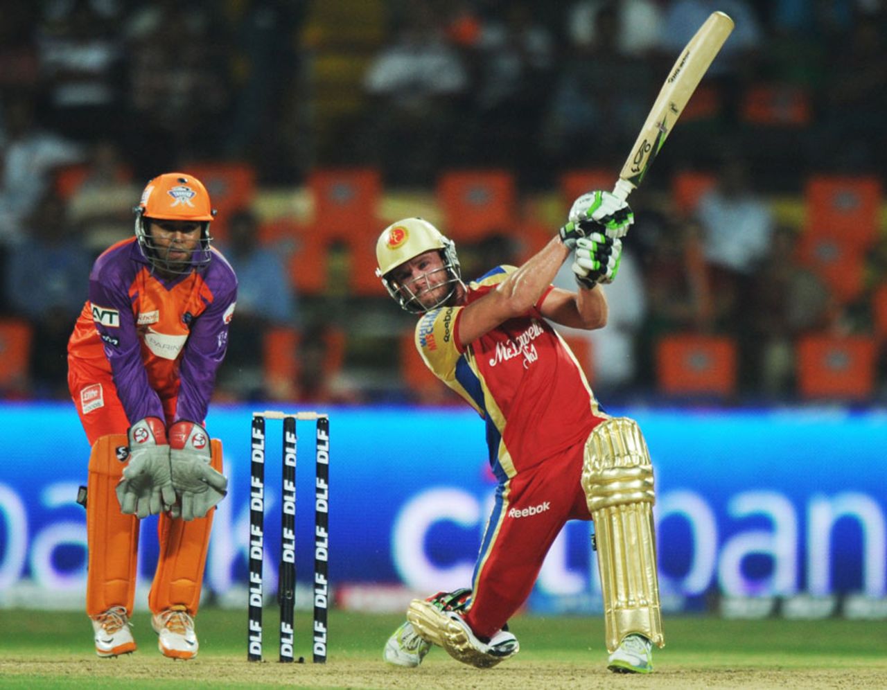 AB de Villiers clobbers the ball over long-off, Kochi Tuskers Kerala v Royal Challengers Bangalore, IPL 2011, Kochi, April 9, 2011