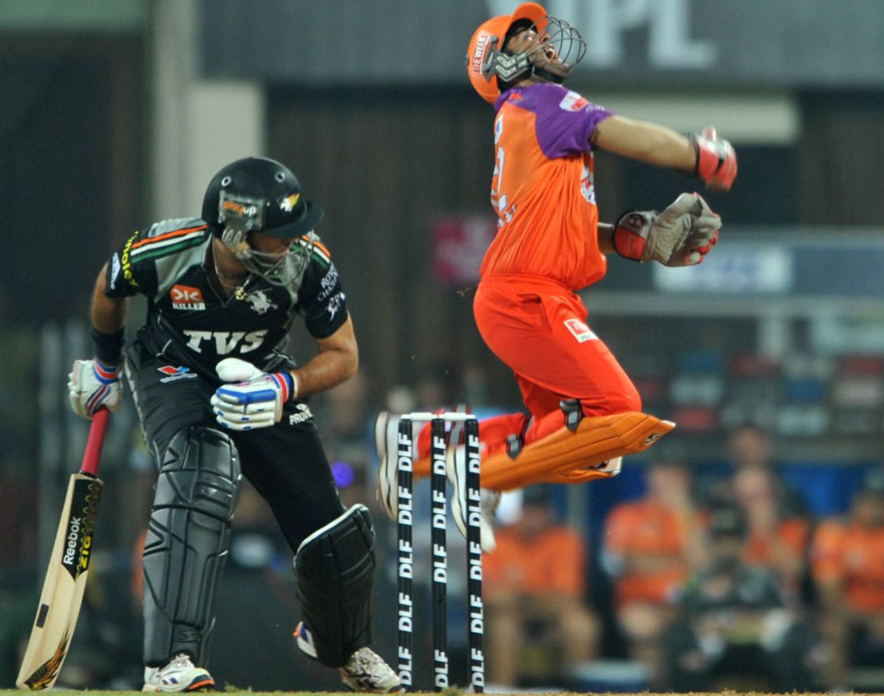 Parthiv Patel is delighted after catching Yuvraj Singh off an attempted cut, Pune Warriors v Kochi Tuskers Kerala, IPL 2011, Navi Mumbai, April 13, 2011