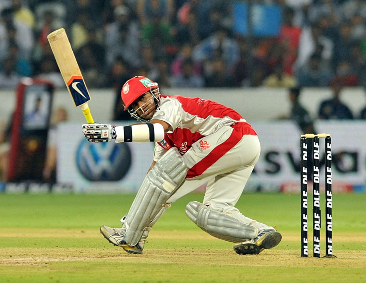 Paul Valthaty improvises on his way to a 35-ball fifty, Deccan Chargers v Kings XI Punjab, April 16, 2011