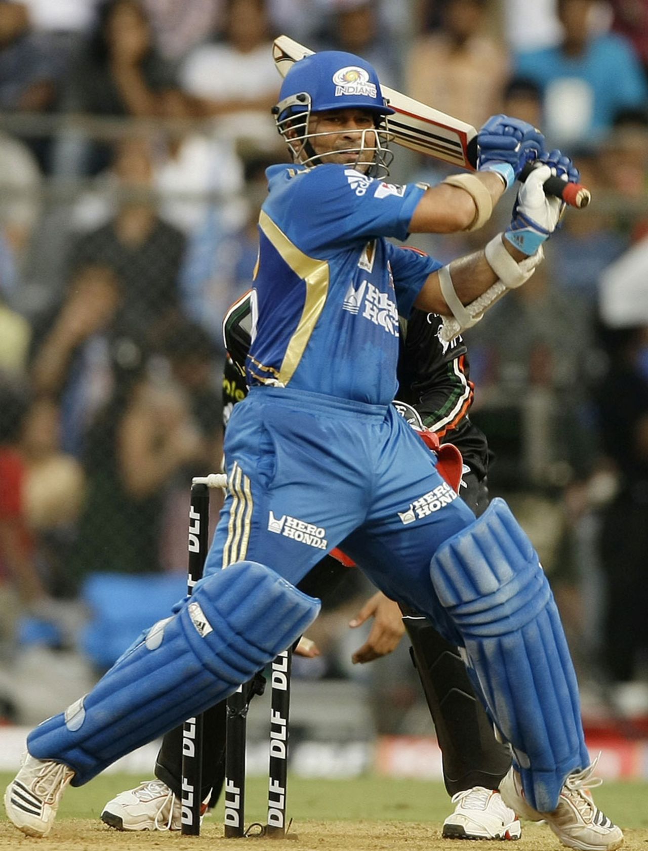 Sachin Tendulkar plays a pull during his 35, Mumbai Indians v Pune Warriors, IPL 2011, Mumbai, April 20, 2011