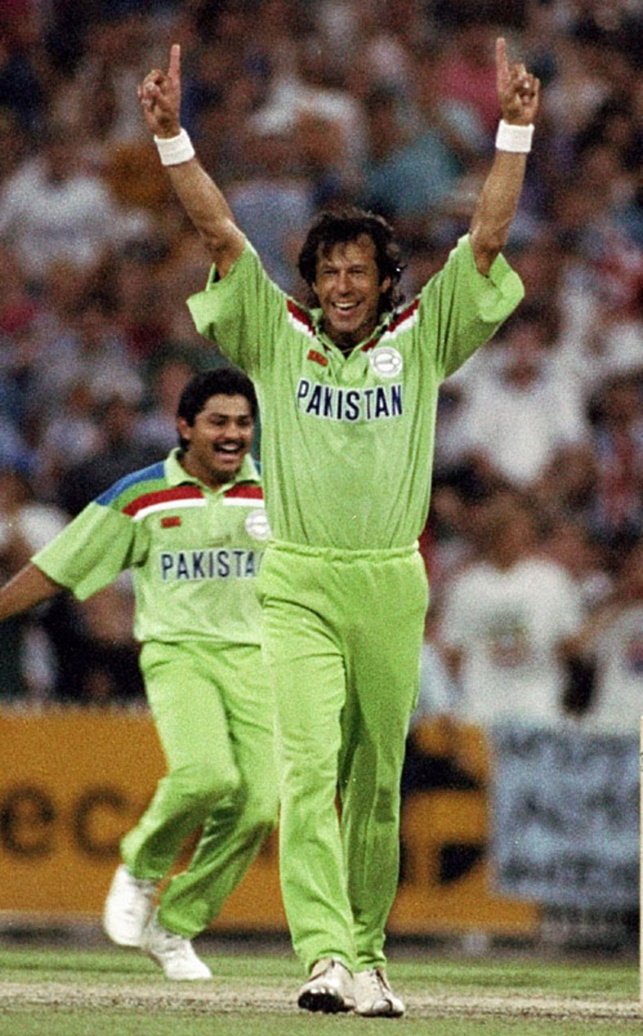 Imran Khan savours the moment of victory, Pakistan v England, World Cup final, 1992