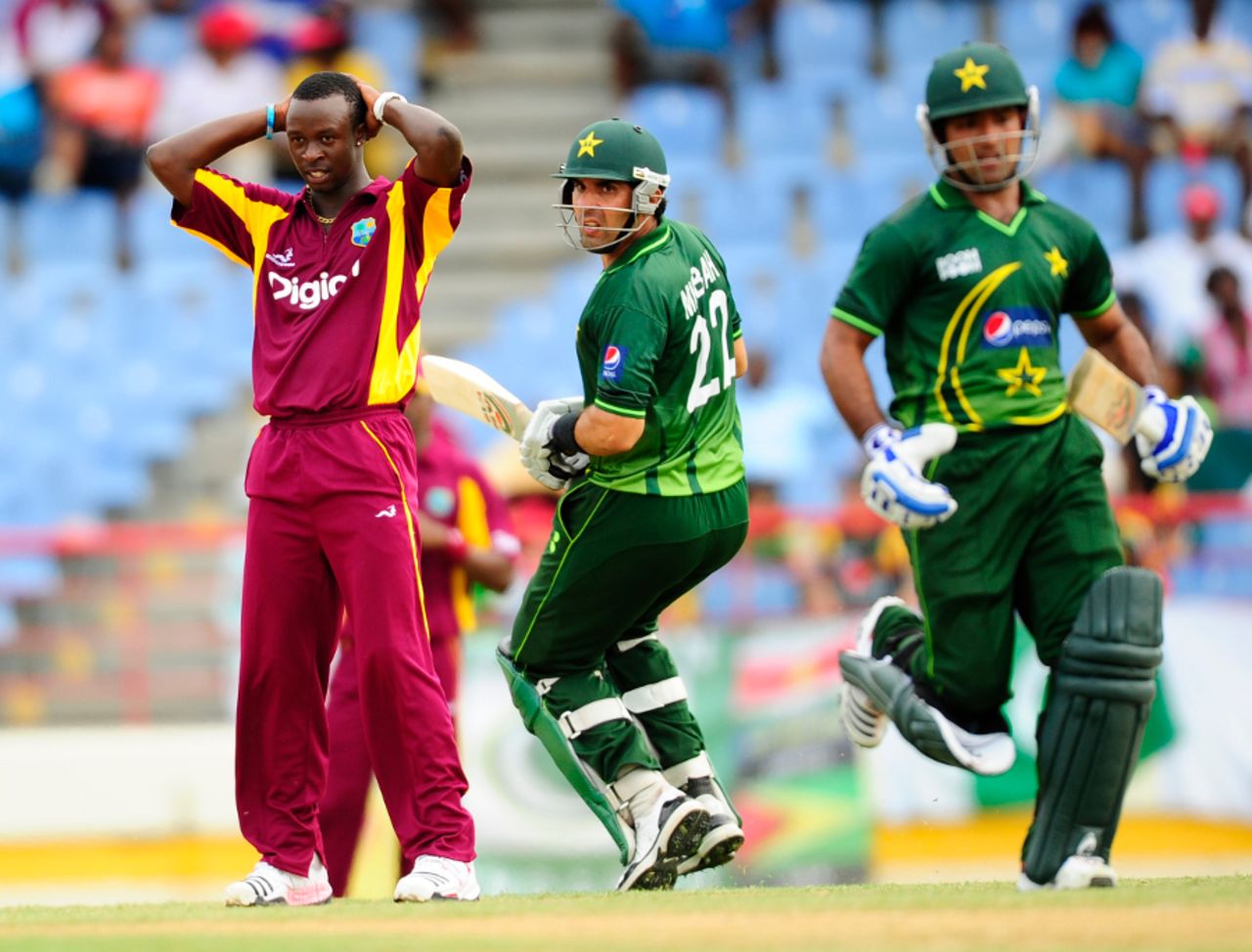 West Indies seamers' had a tough day in the field against Pakistan, West Indies v Pakistan, 1st ODI, St Lucia, April 23, 2011