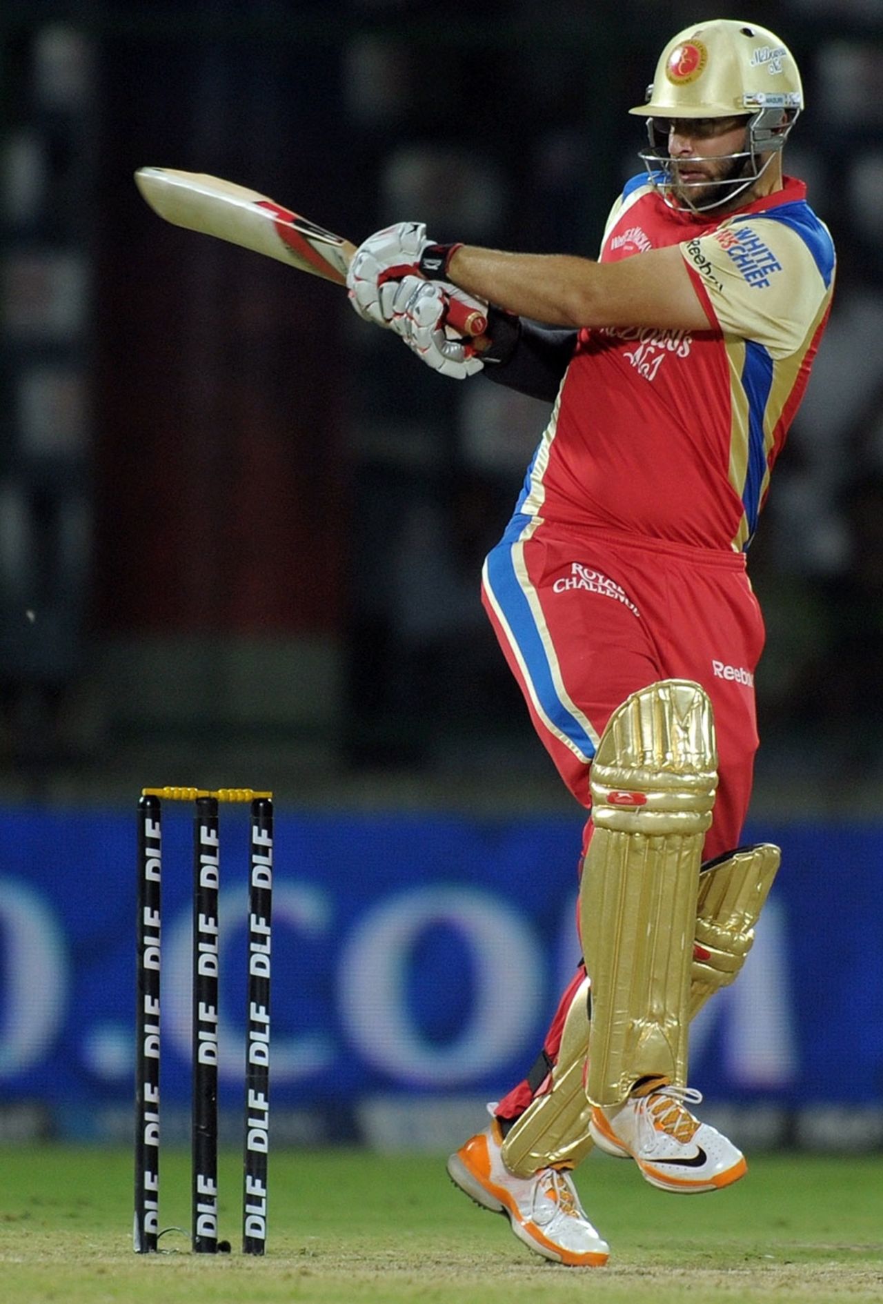 Daniel Vettori plays a pull, Delhi Daredevils v Royal Challengers Bangalore, IPL 2011, Delhi, April 26, 2011