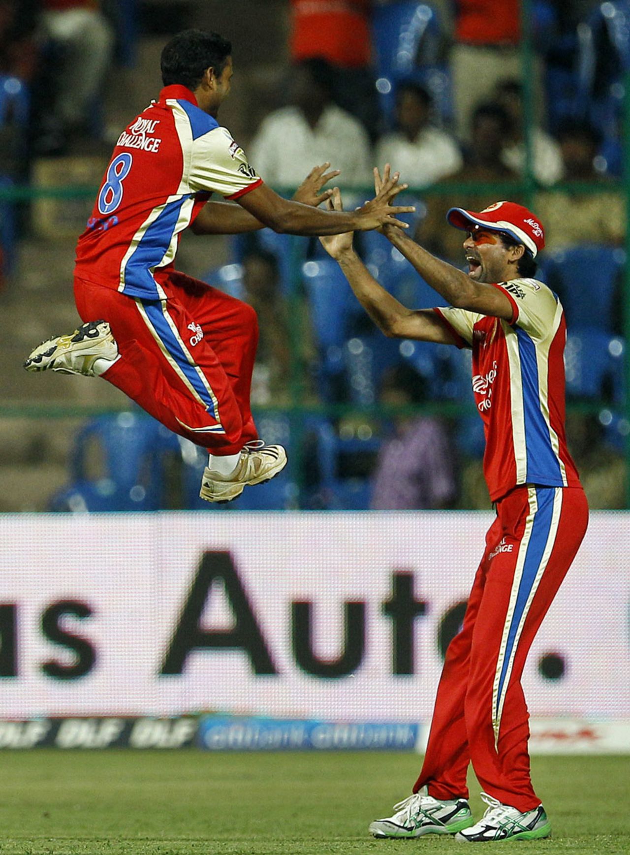 J Syed Mohammad and Mohammad Kaif combined to remove Jesse Ryder, Royal Challengers Bangalore v Pune Warriors, IPL 2011, Bangalore, April 29, 2011