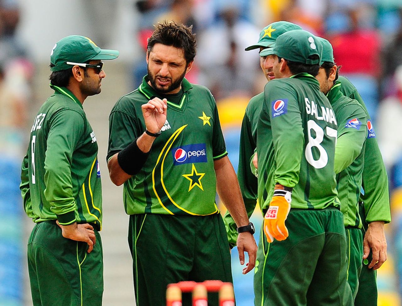 Shahid Afridi issues instructions to his team, West Indies v Pakistan, 4th ODI, Barbados, May 2, 2011