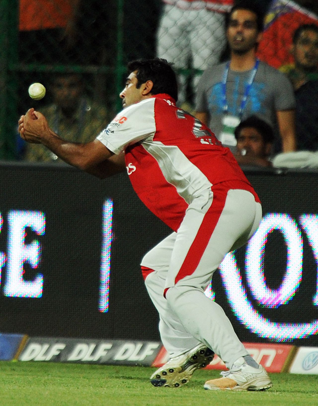 Sunny Singh gave Chirs Gayle a reprieve but he was dismissed the very next ball, Royal Challengers Bangalore v Kings XI Punjab, IPL 2011, Bangalore, May 6, 2011