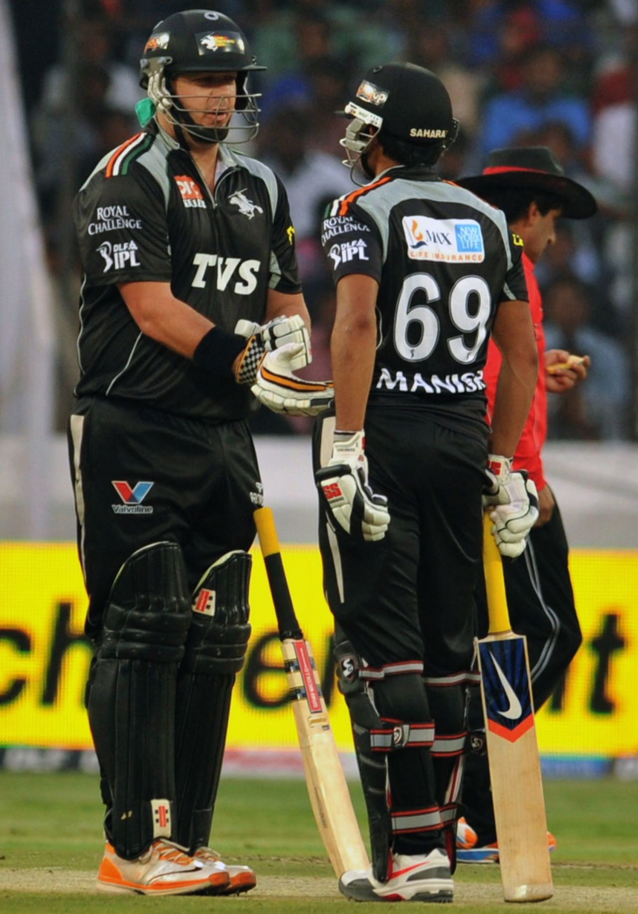 Jesse Ryder and Manish Pandey added 55 in quick time, Deccan Chargers v Pune Warriors, IPL 2011, Hyderabad, April 10, 2011