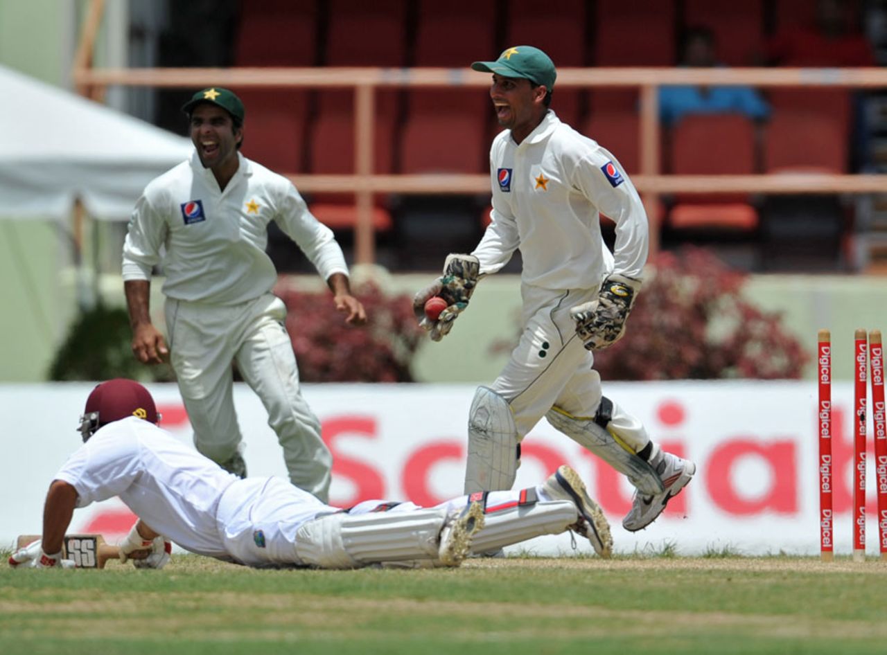 Brendan Nash fails to make his ground, West Indies v Pakistan, 1st Test, Providence, 3rd day, May 14, 2011