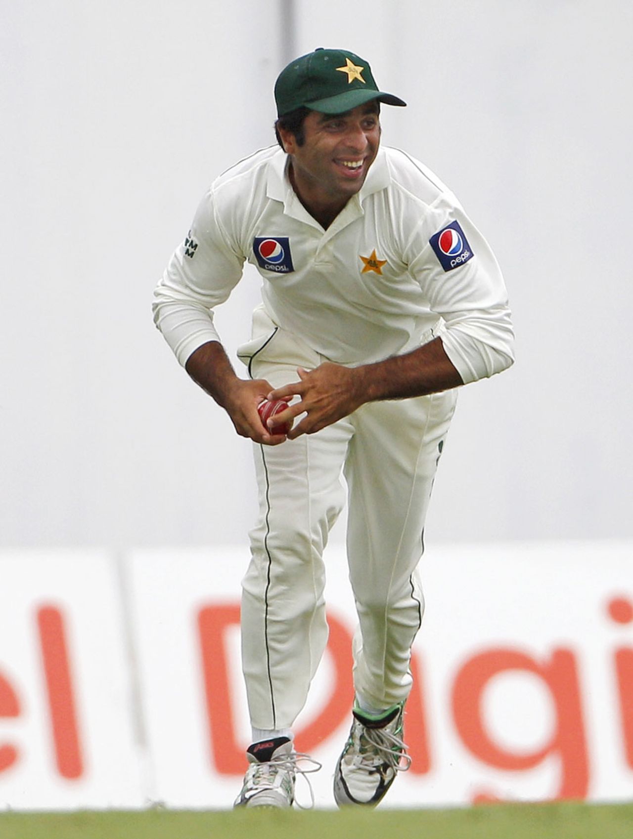 Taufeeq Umar took a catch in the slips to send Kraigg Brathwaite back, West Indies v Pakistan, 2nd Test, St Kitts, 2nd day, May 21, 2011