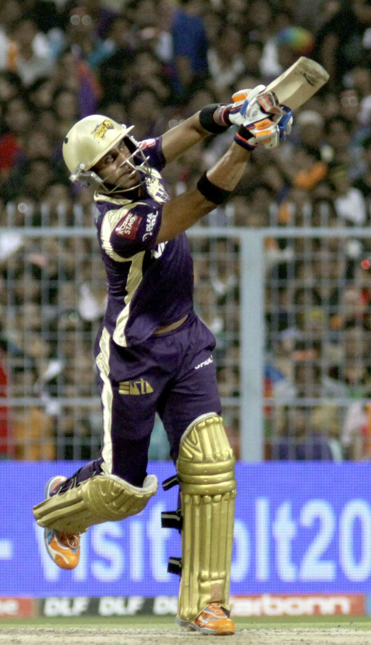 Manoj Tiwary lifts one to the boundary, Kolkata Knight Riders v Mumbai Indians, IPL 2011, May 22, 2011
