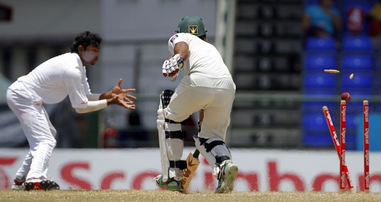Taufeeq Umar is run out, West Indies v Pakistan, 2nd Test, St Kitts, 4th day, May 23, 2011