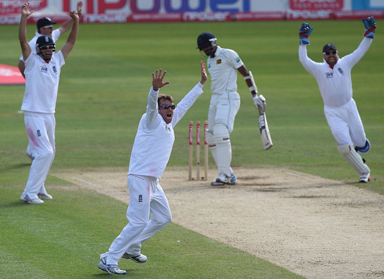 Graeme Swann removed Farveez Maharoof for a duck in the midst of Sri Lanka's collapse, England v Sri Lanka, 1st Test, Cardiff, 5th day, May 30, 2011