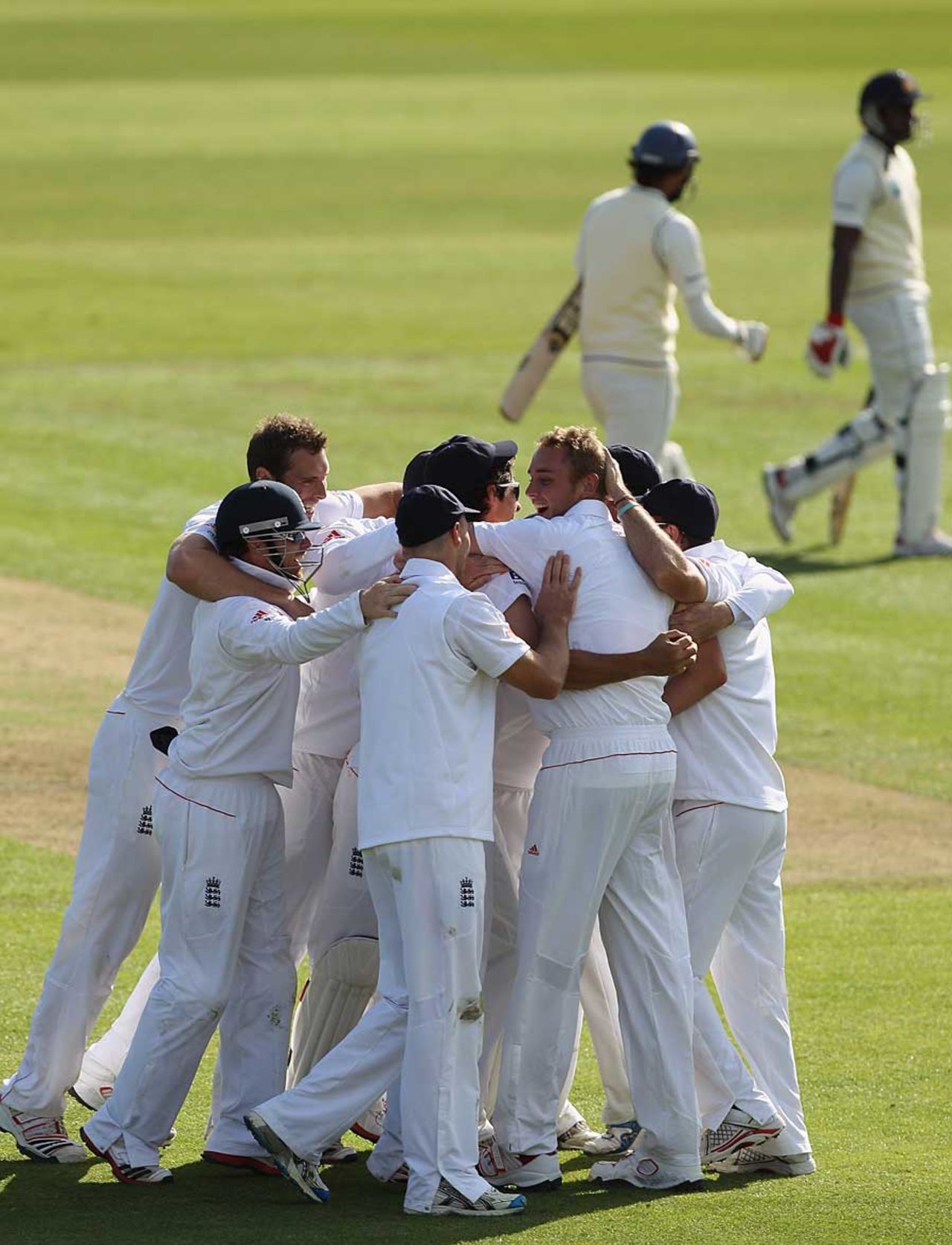 England get into their victory huddle, England v Sri Lanka, 1st Test, Cardiff, 5th day, May 30, 2011