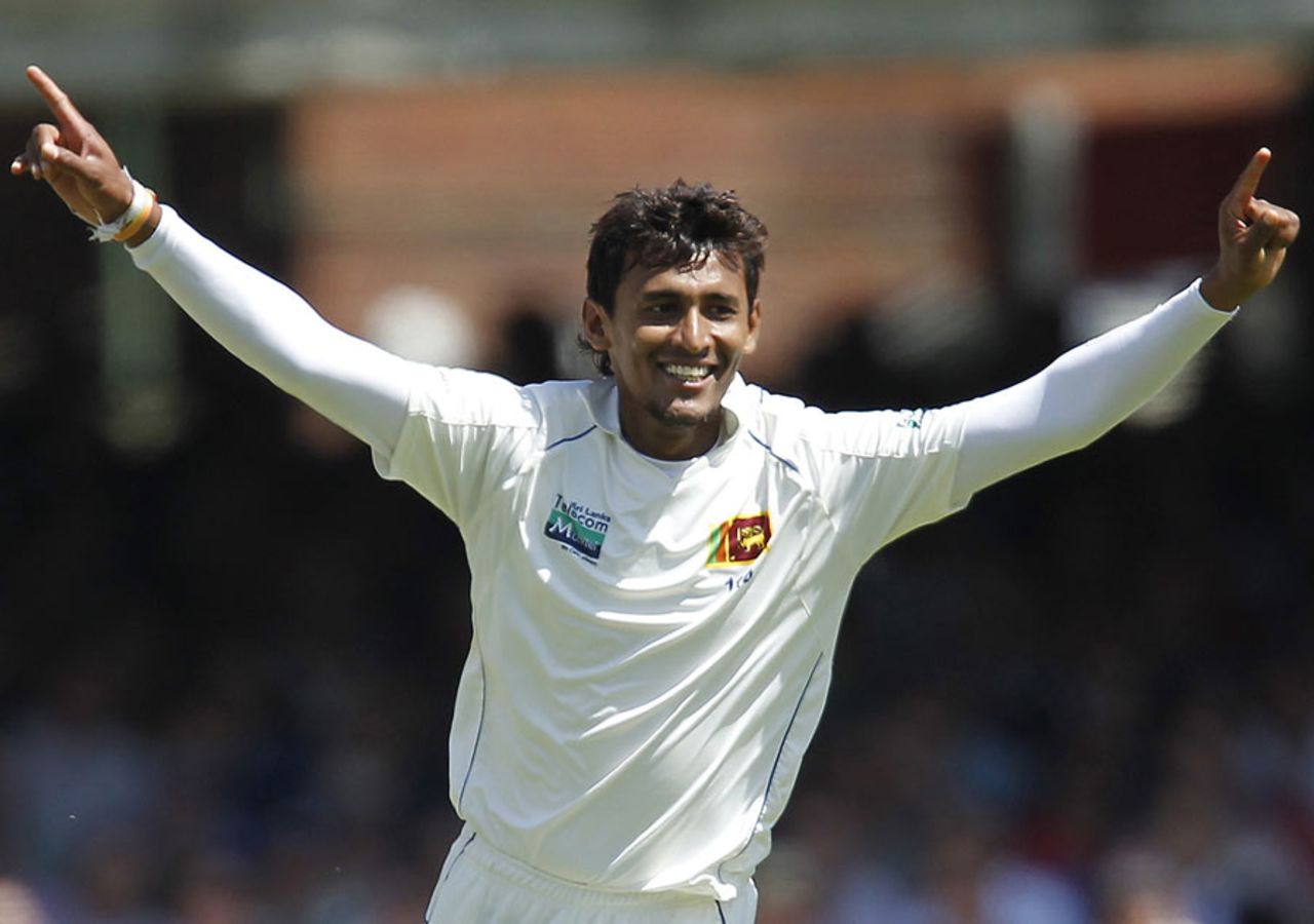 Suranga Lakmal made two early breakthroughs, England v Sri Lanka, 2nd Test, Lord's, June 3, 2011