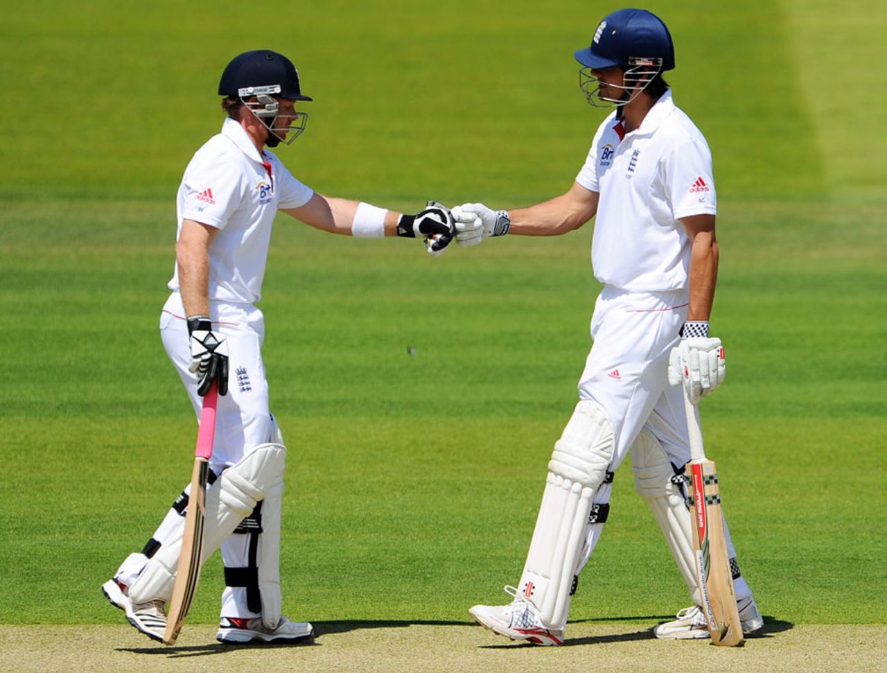 Ian Bell and Alastair Cook put on a century stand, England v Sri Lanka, 2nd Test, Lord's, June 3, 2011