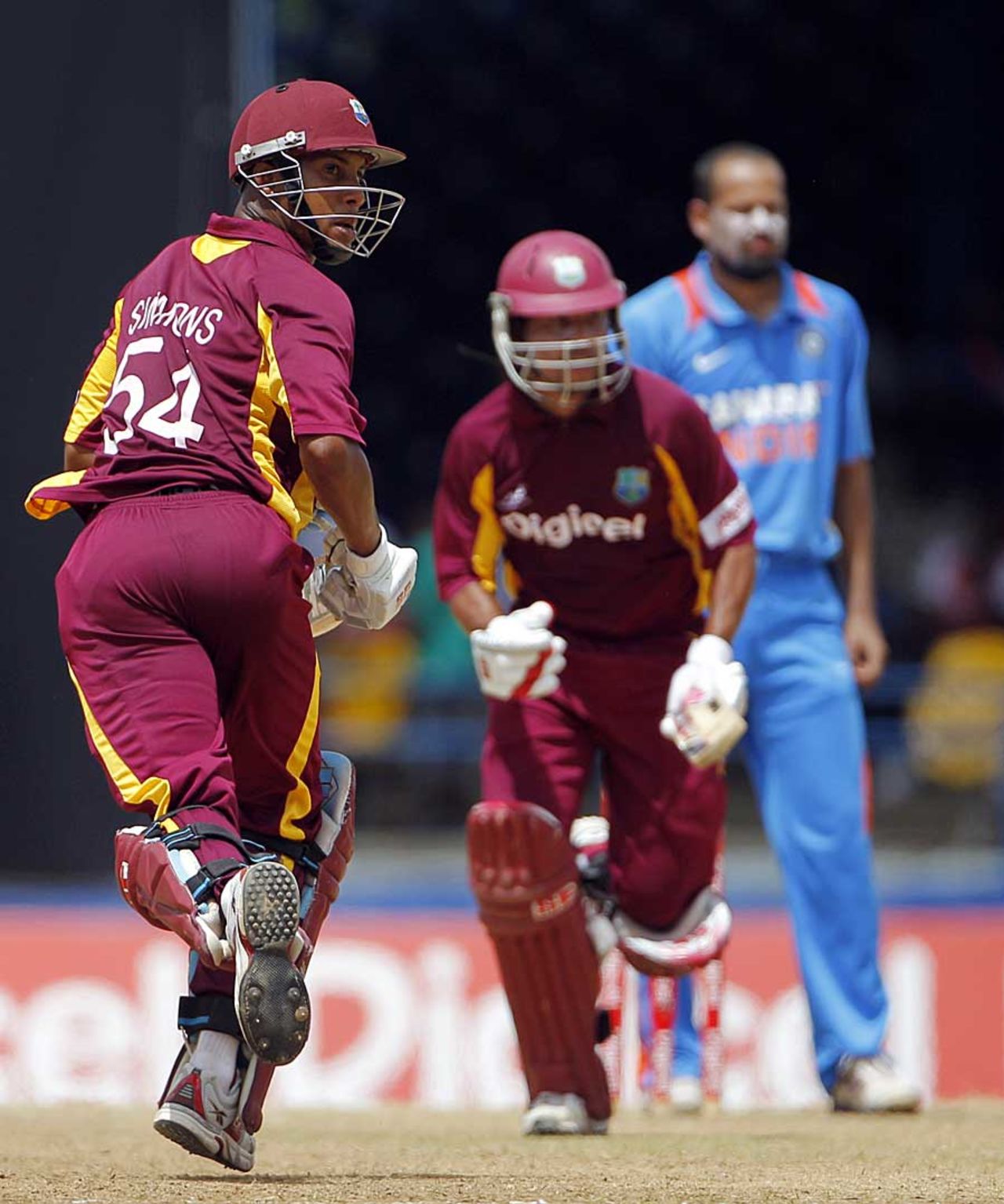 Lendl Simmons and Ramnaresh Sarwan added 67 for the second wicket, West Indies v India, 2nd ODI, Trinidad, June 8, 2011