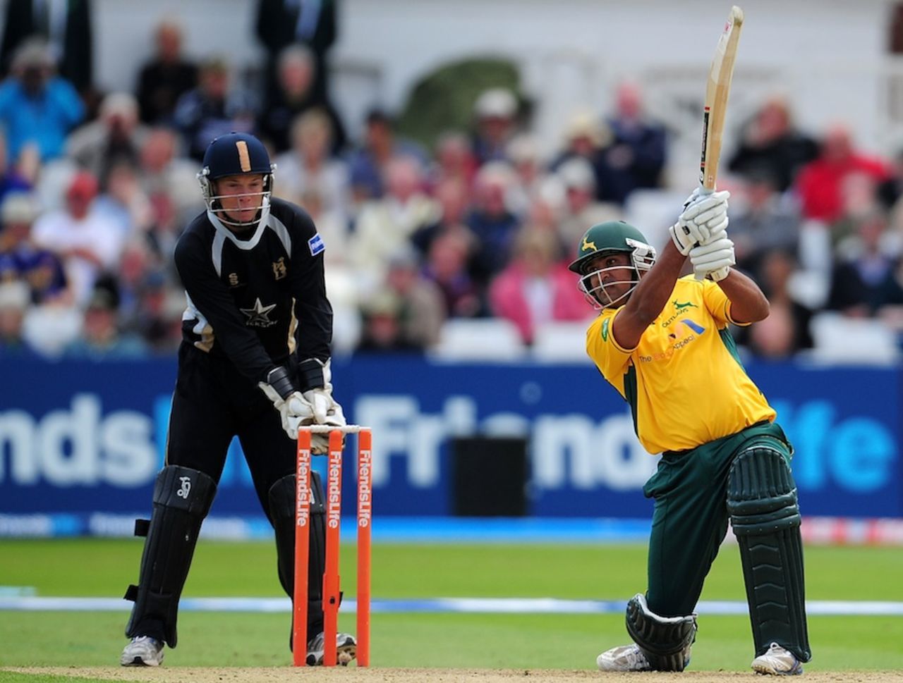 Samit Patel goes over the top during his unbeaten 37, Nottinghamshire v Warwickshire, Friends Life t20, Trent Bridge, June 11, 2011
