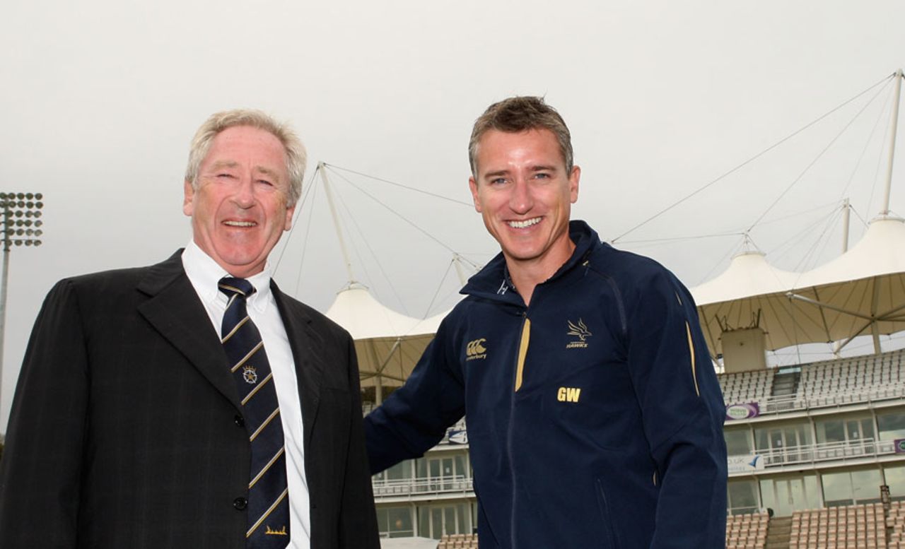 Hampshire chairman Rod Bransgrove with the team coach Giles White, Rose Bowl, April 14, 2009