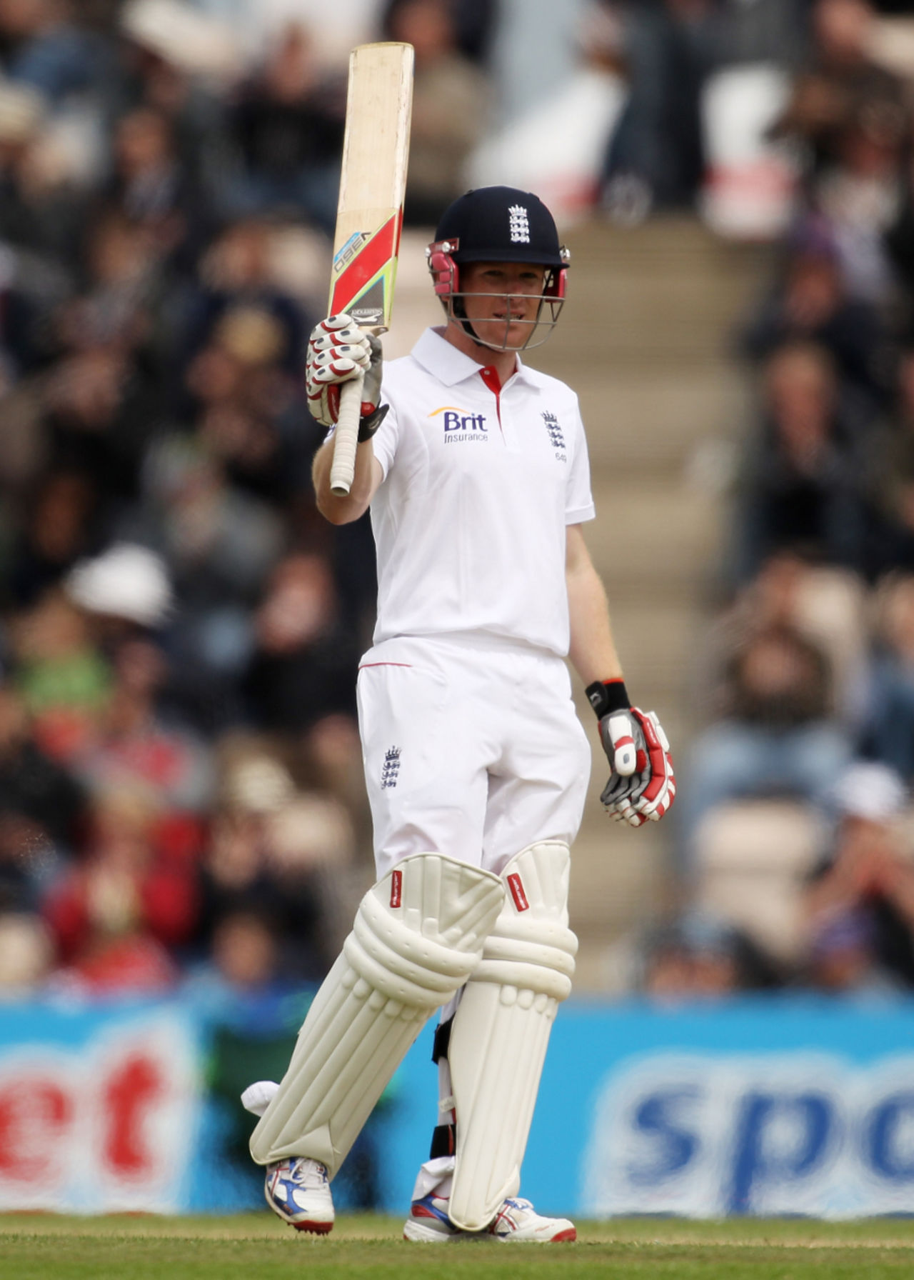 Eoin Morgan acknowledges applause for his second Test fifty, England v Sri Lanka, 3rd Test, Rose Bowl, June 19, 2011