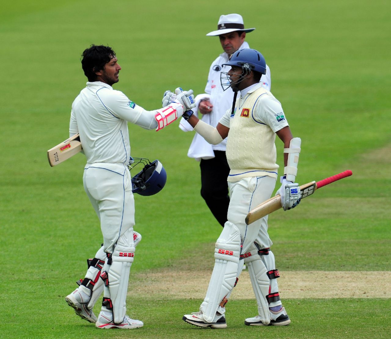 Kumar Sangakkara and Thilan Samaraweera put on 141 for the fifth wicket, England v Sri Lanka, 3rd Test, Rose Bowl, June 20, 2011