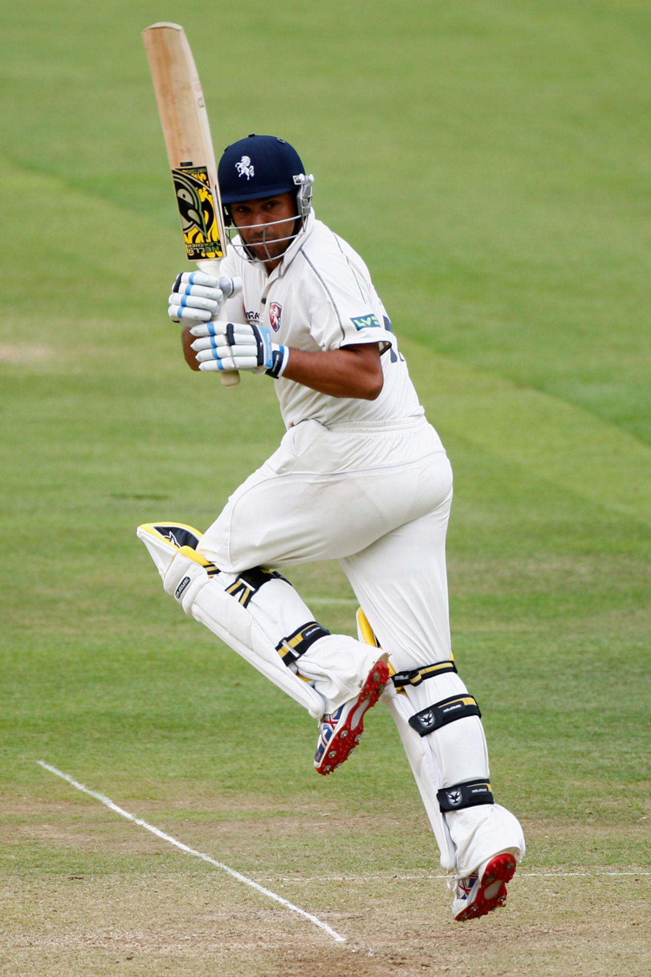 Azhar Mahmood's unbeaten fifty held Kent's second innings together, Middlesex v Kent, Lord's, 2nd day, June 20 2011