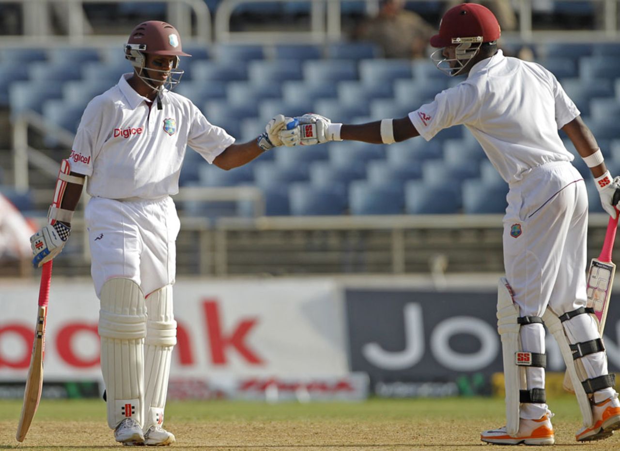 Shivnarine Chanderpaul and Darren Bravo added an unbroken 51 for the fourth wicket, West Indies v India, 1st Test, Kingston, 3rd day, June 22, 2011