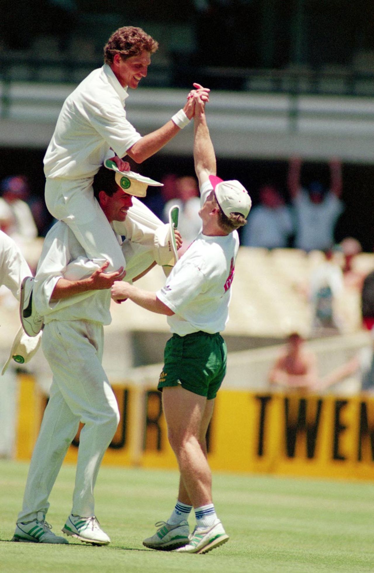 Fanie de Villiers rides on Hansie Cronje's shoulders, Australia v South Africa, second Test, Sydney 1994