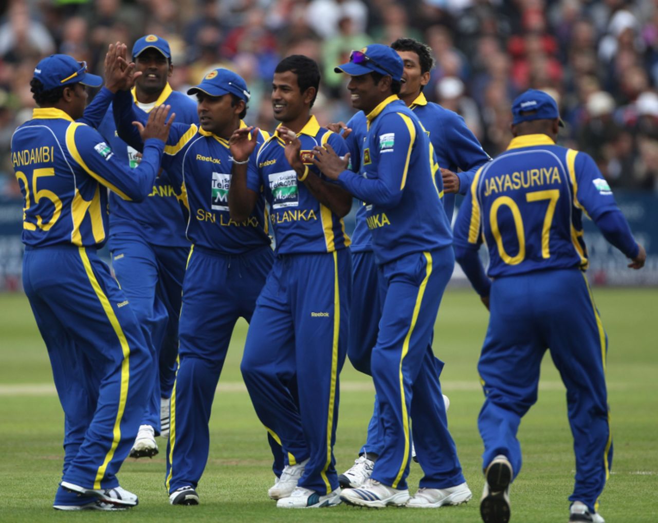 Sri Lanka celebrate an early wicket against England, England v Sri Lanka, Twenty20, Bristol, June 25 2011