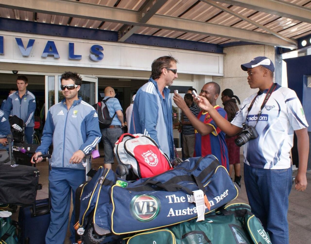 Callum Ferguson and Jason Gillespie arrive in Zimbabwe, Harare, June 26, 2011