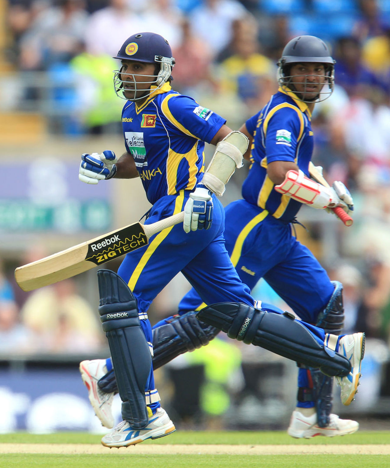 Mahela Jayawardene and Kumar Sangakkara added 159 for the third wicket, a new record against England, England v Sri Lanka, 2nd ODI, Headingley, July 1 2011