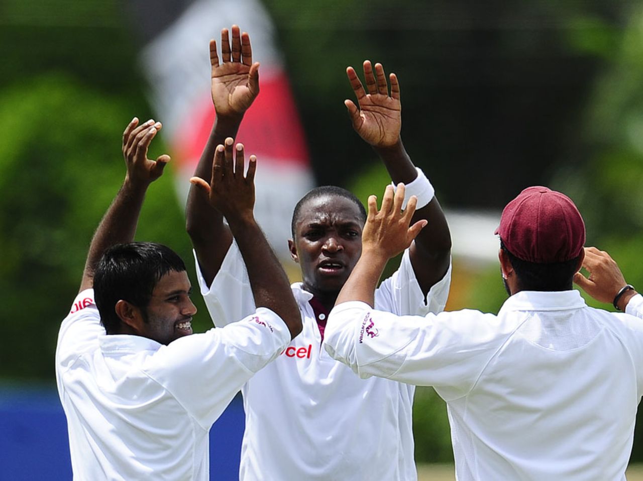 Fidel Edwards celebrates the wicket of Abhinav Mukund with team-mates, West Indies v India, 2nd Test, Bridgetown, 4th day, July 1, 2011